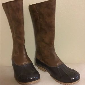 HOLIDAY SALE / LIMITED TIME London Fog Boots
